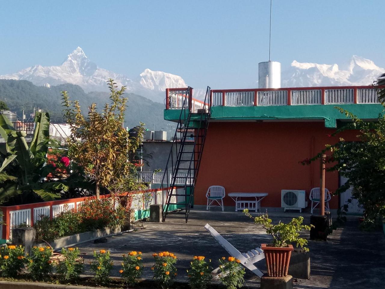 New Pokhara Lodge - Pokhara Lakeside Esterno foto