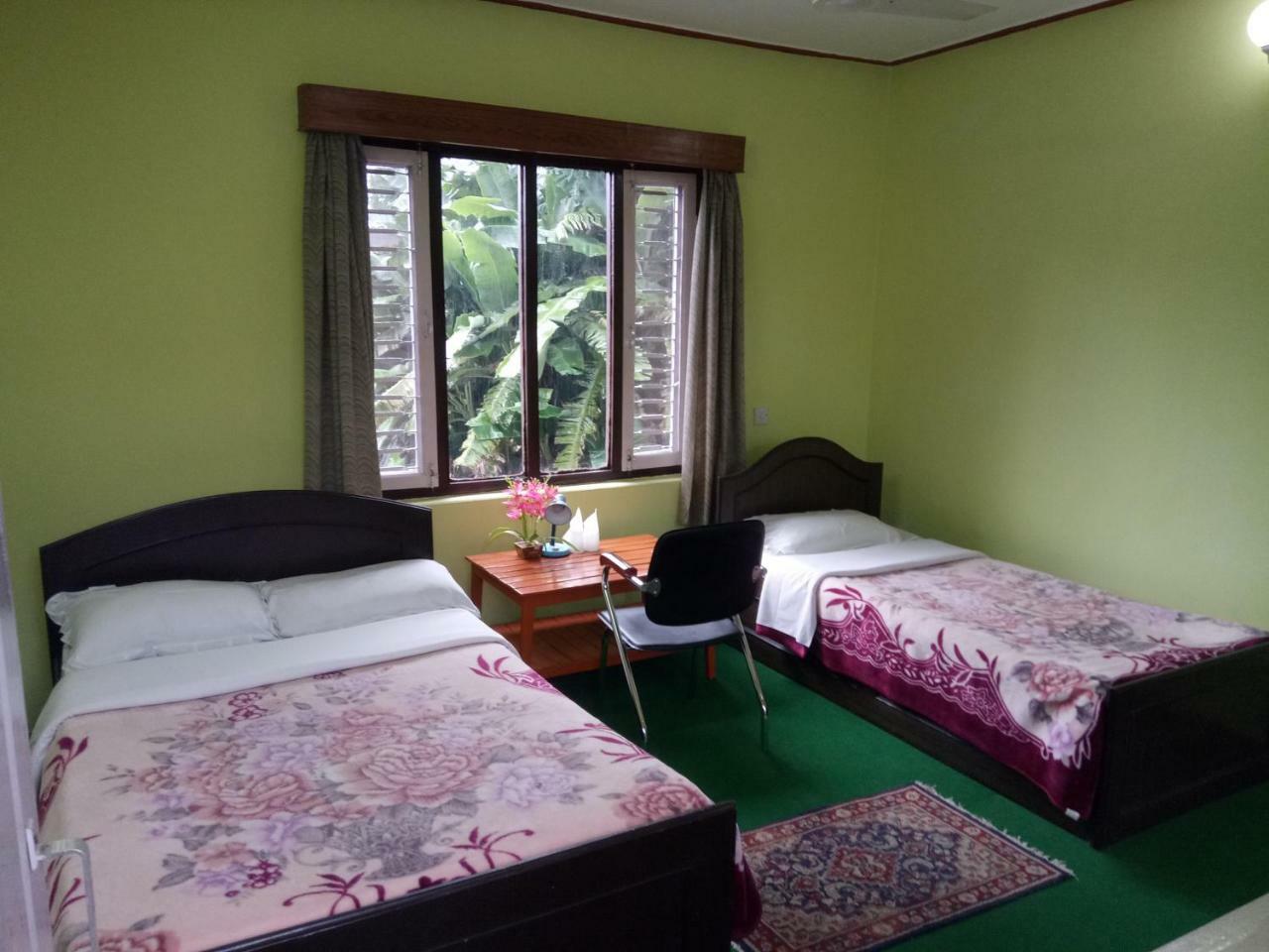 New Pokhara Lodge - Pokhara Lakeside Esterno foto