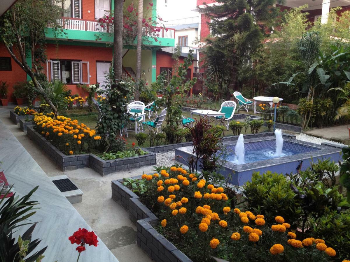 New Pokhara Lodge - Pokhara Lakeside Esterno foto